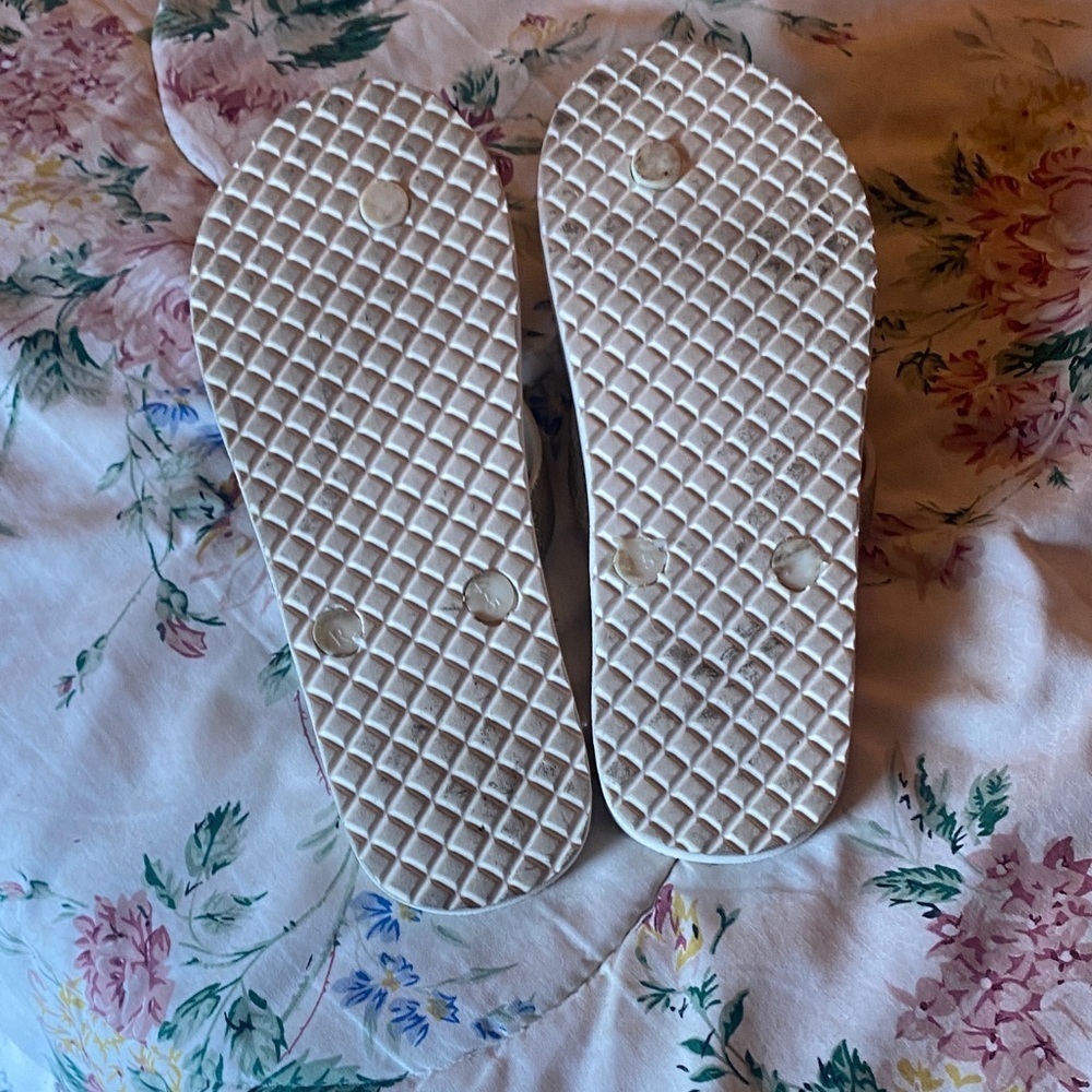 Michael Kors Gold and Cream Flip Flops - Picture 3 of 6